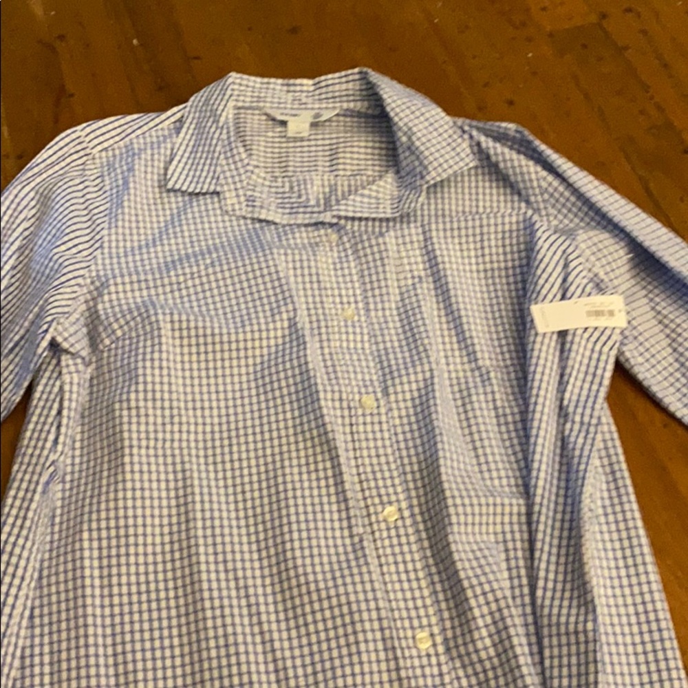 Old Navy blue checked plaid button down blouse.